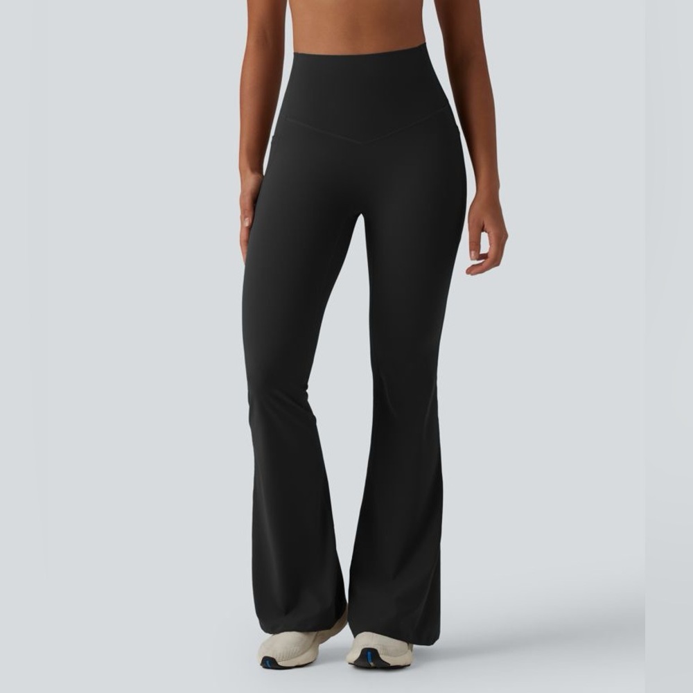 Halara UltraSculpt™ High Waisted Tummy Control Flare Leggings with Pockets Small